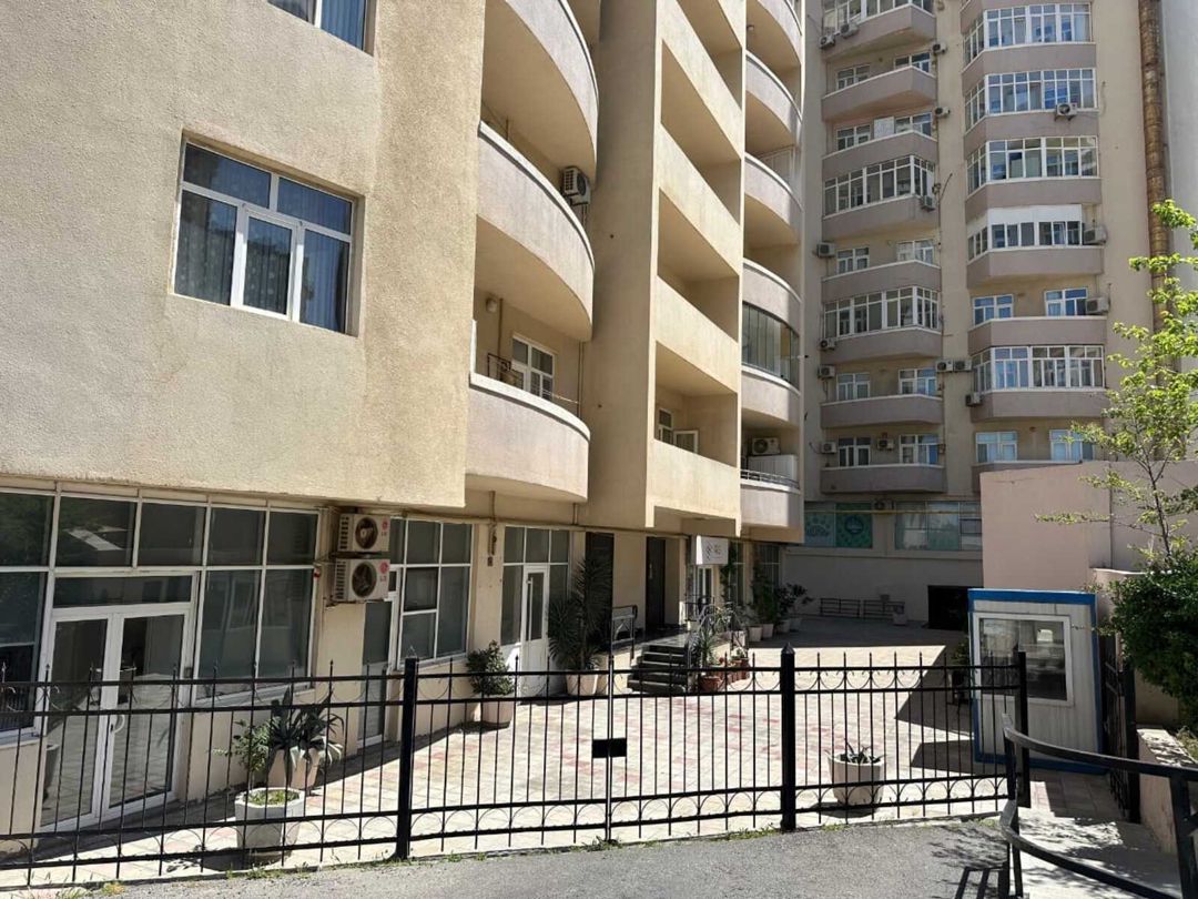 İcarəyə verilir 3 otaqlı yeni tikili 147 m² — Mənzil, Bakı (10)