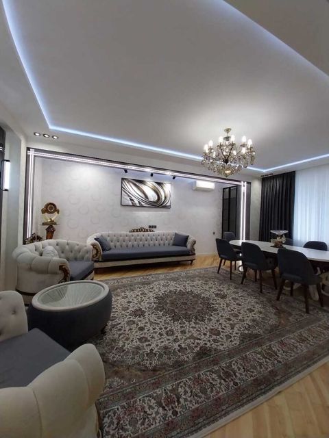 Satılır 4 otaqlı yeni tikili 160 m² — Bakı