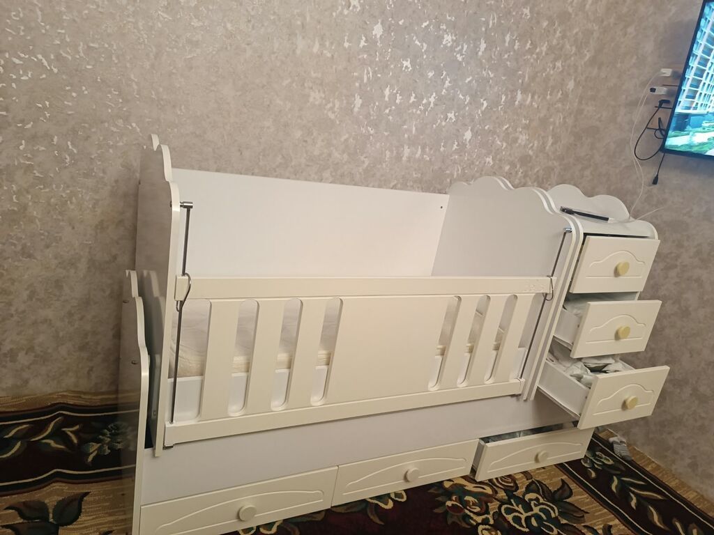 Uşaq beşiyi-komodlu transformator - Rəng: krem/ivory ağ - Material — Bəşikləri, Digah (3)
