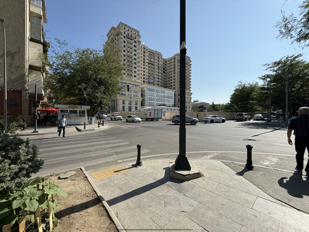 Satılır obyekt 140 m² — Əmlak, Bakı (5)