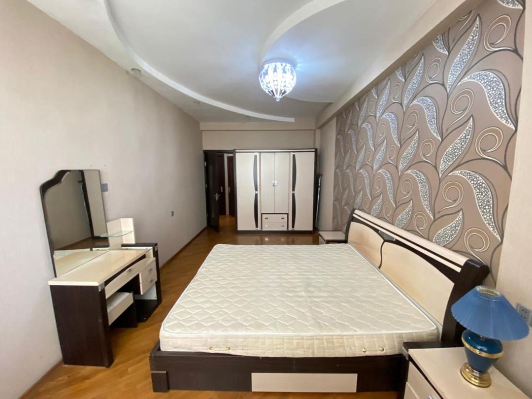 İcarəyə verilir 3 otaqlı yeni tikili 130 m² — Mənzil, Bakı (7)