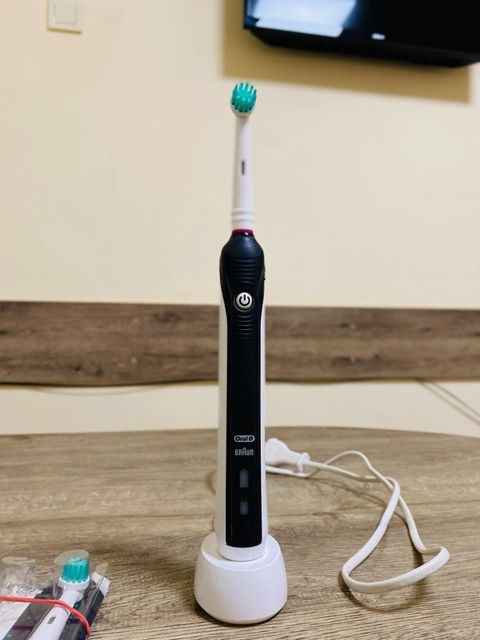 "Oral-B Pro" diş fırçası — Bakı