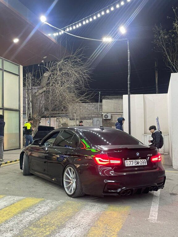 BMW 330, 2.0 L, 2016 il, 180 000 km 77-SM-099 — Avtomobillər, Bakı (3)