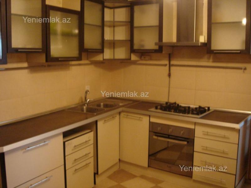 Satılır 4 otaqlı Bina evi menzil (Köhnə tikili), 100 m², Nərimanov rayonu — Mənzil, Bakı (9)