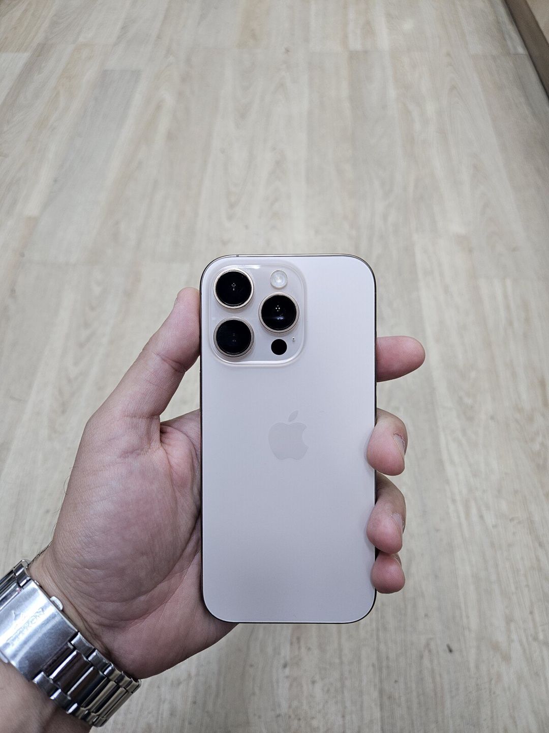 Apple iPhone 16 Pro Desert Titanium 128GB/8GB — Smartfonlar, Sumqayıt