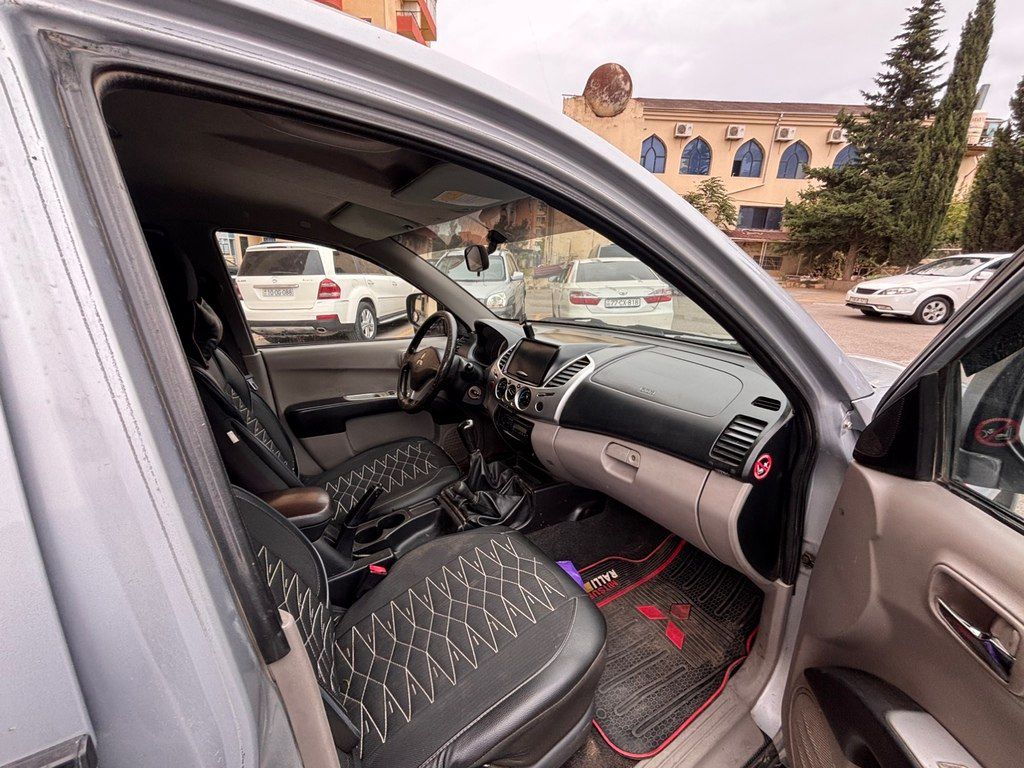 Mitsubishi L200, 2.5 L, 2014 il, 294 000 km 77-OM-132 — Avtomobillər, Bakı (6)