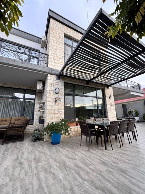 Villa, Badamdar qəs — Bakı