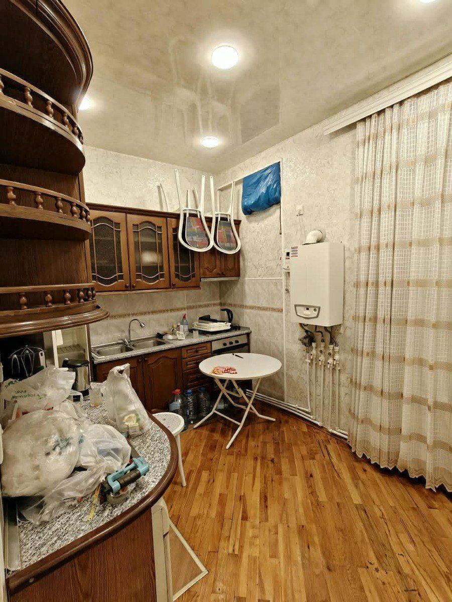 Satılır 3 otaqlı köhnə tikili 100 m² — Mənzil, Bakı (8)