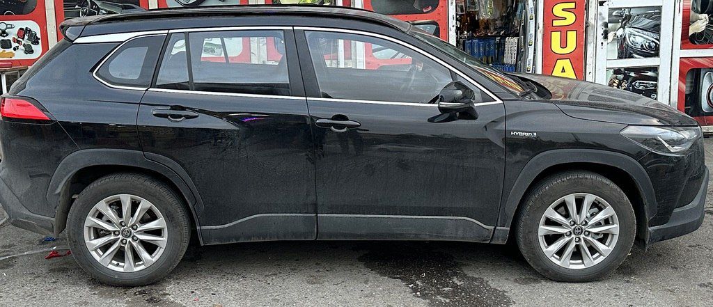 "Toyota Corolla Cross 2024" şüşə qirağı xromu — Ehtiyat hissələri və aksesuarlar, Bakı (4)