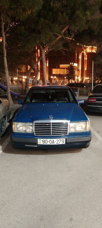 Mercedes 230 E, 2.3 L, 1988 il, 450 000 km — Bakı