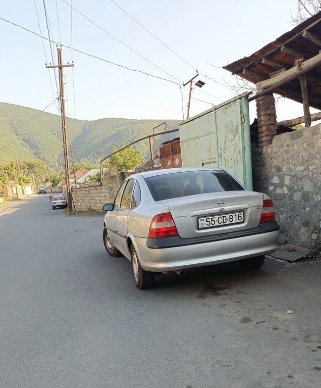 Opel Vectra, 1.8 L, 1996 il, 340 000 km 55-CD-816 — Avtomobillər, Şəki (5)