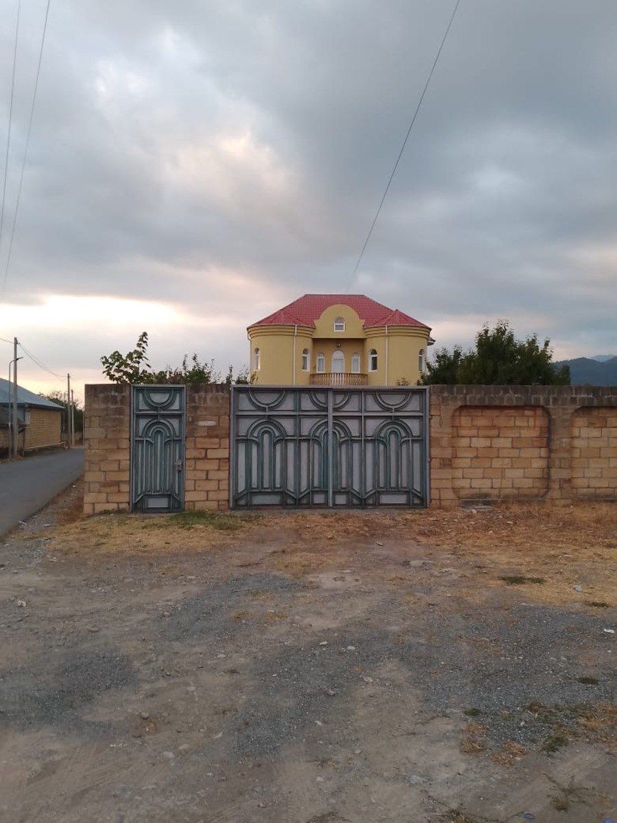 Satılır 12 otaqlı həyət evi/bağ evi 280 m² — Ev, villa, İsmayıllı
