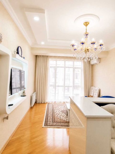 Satılır 4 otaqlı yeni tikili 121 m² — Bakı