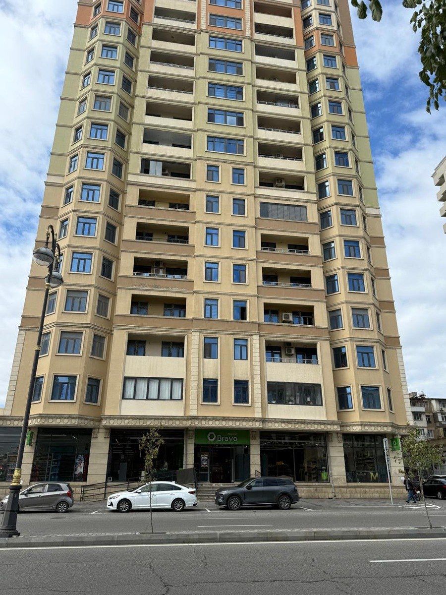 Satılır 2 otaqlı yeni tikili 130 m² — Mənzil, Bakı