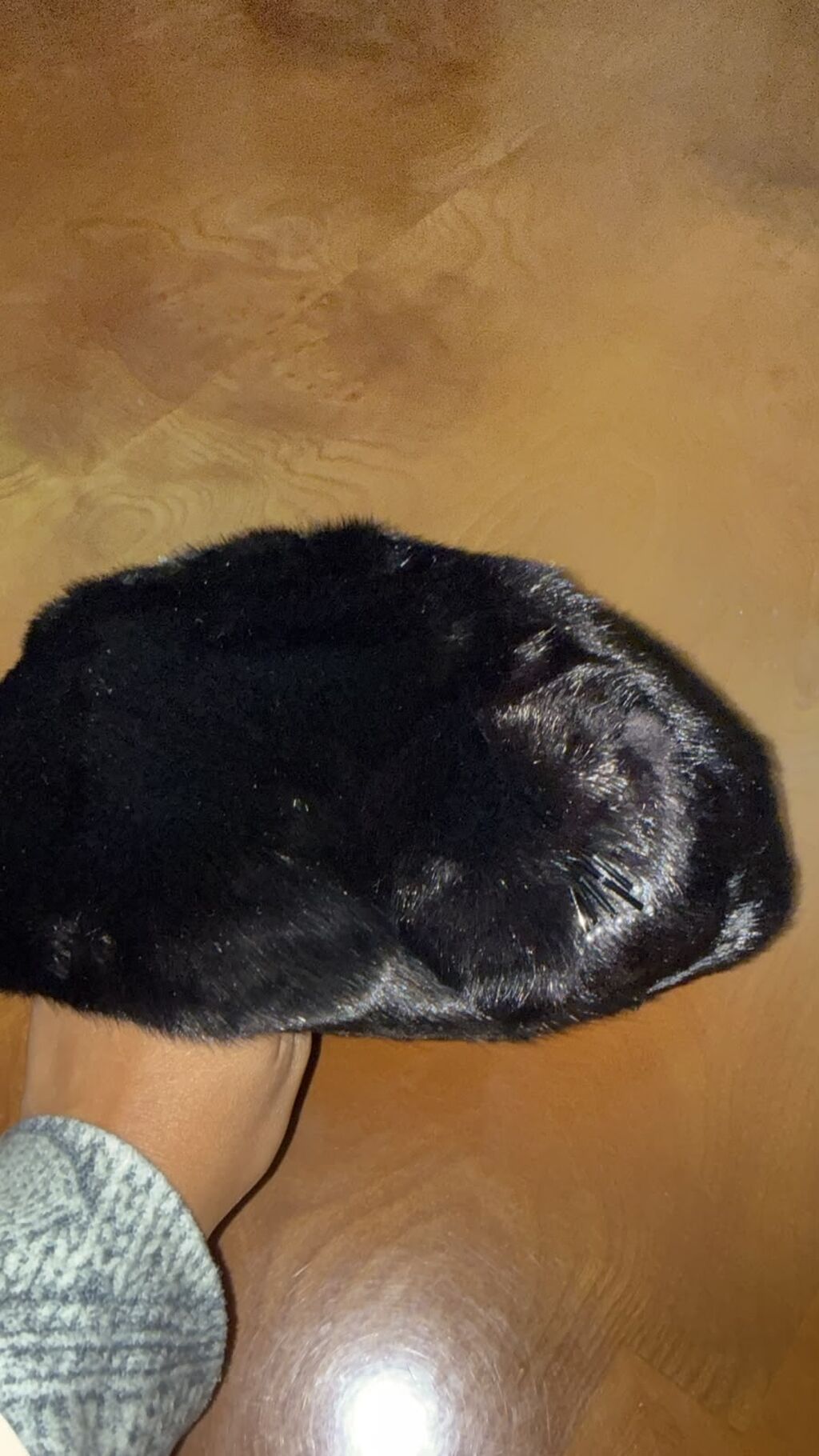 Qadınlar üçün qara norka kürk beret - Material: parlaq, yumşaq tüklü — Baş geyimi, Bakı (2)