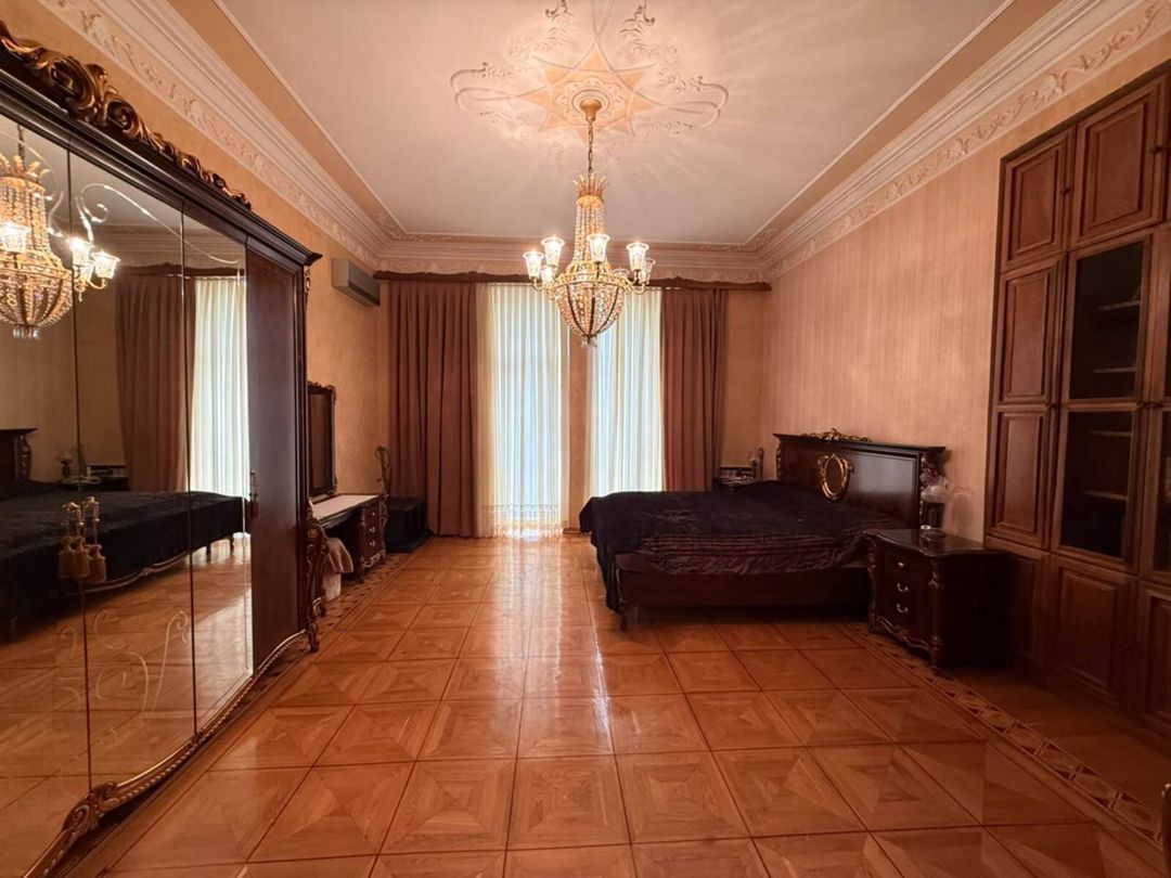 İcarəyə verilir 3 otaqlı köhnə tikili 150 m² — Mənzil, Bakı (11)