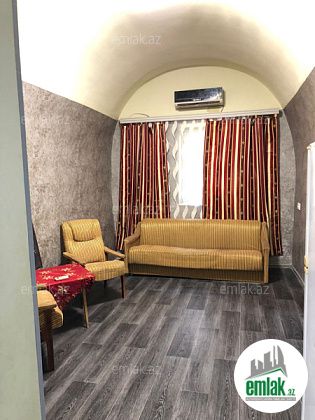 Satılır 2 otaqlı 50 m² köhnə tikili Sahil m