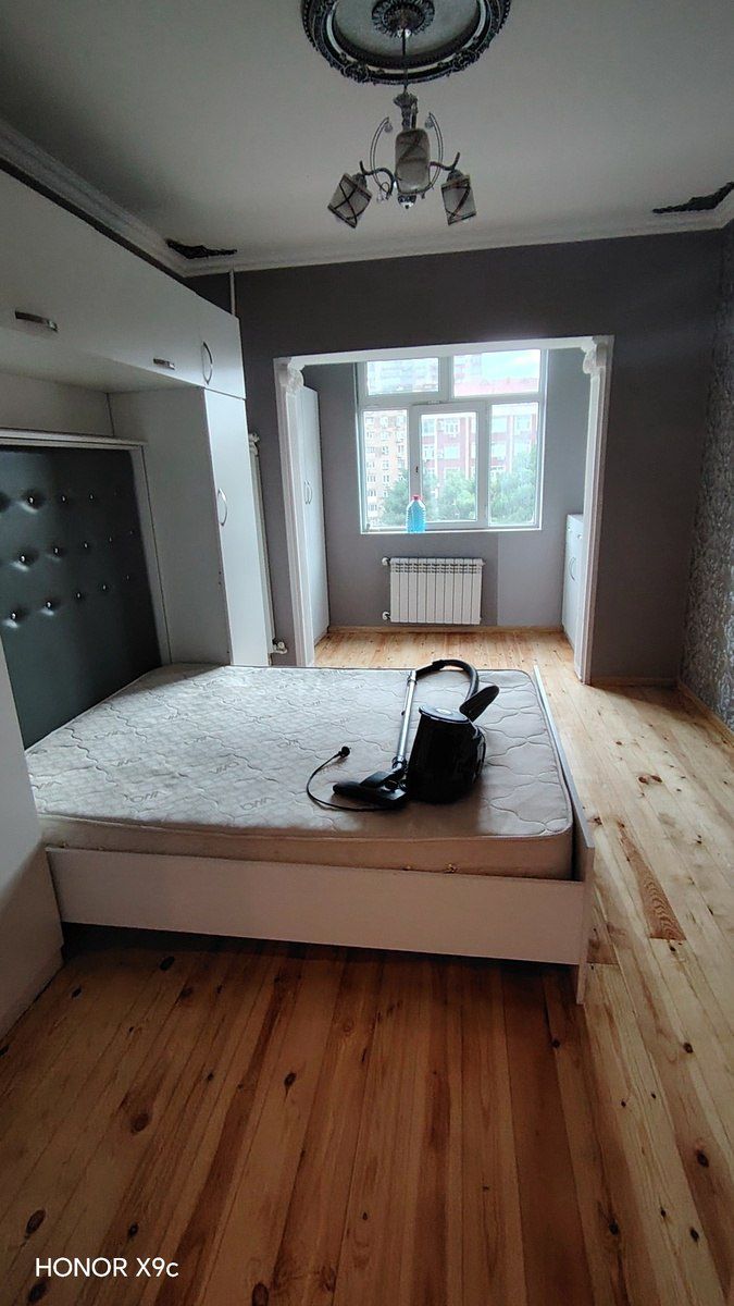 Satılır 2 otaqlı köhnə tikili 56 m² — Mənzil, Bakı (3)