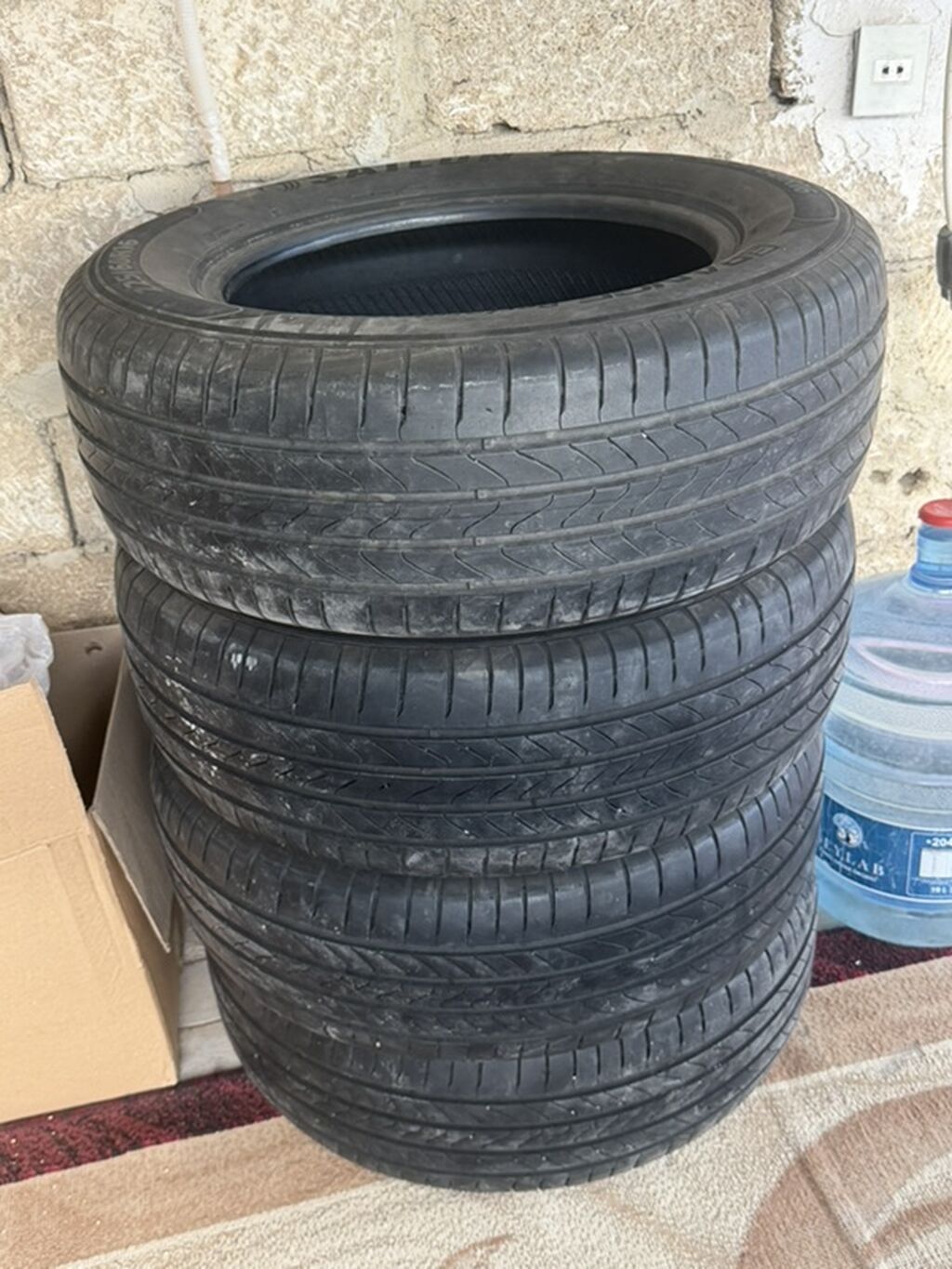 satilir sadece yamaglari var hazir tekerdir qoy sur 30-40 km — Təkər aksesuarları, Bakı (3)