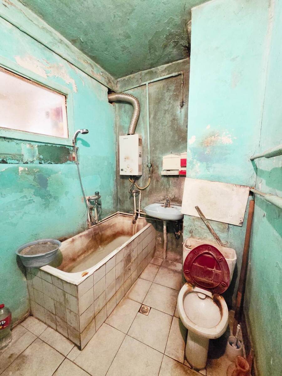 Satılır 1 otaqlı köhnə tikili 47 m² — Mənzil, Bakı (10)