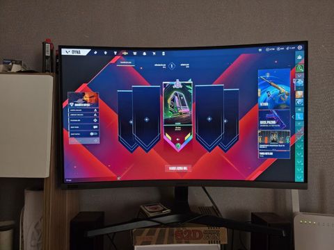 Samsung curved monitor 240hz, 27inch, İps. Əla vəziyyətdədir — Bakı
