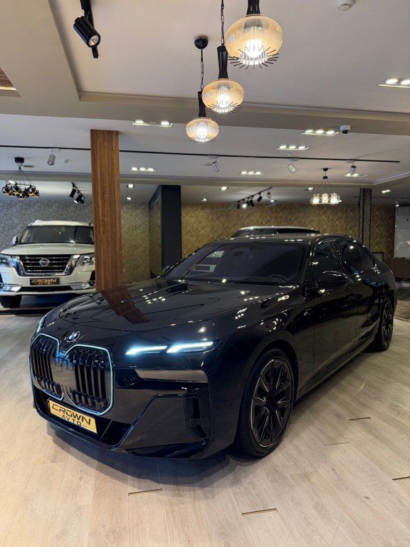 BMW i7 M70, 105.7 kWh, 2023 il, 13 000 km — Avtomobillər, Bakı (4)