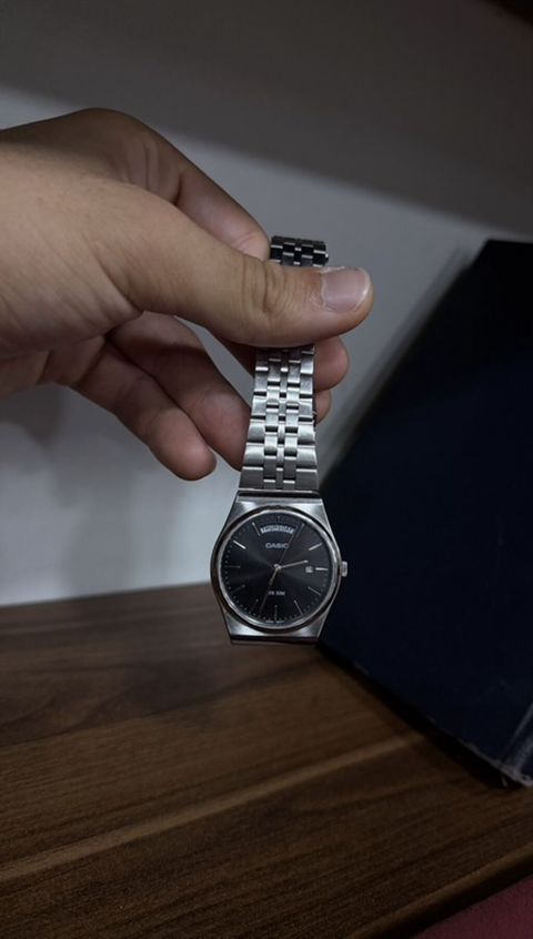 Casio kişi qol saatı - Korpus və qolbaq: paslanmayan poladdan — 119 ₼ · Bakı, Nərimanov · Qol saatları Casio kişi qol saatı - Korpus və qolbaq: paslanmayan poladdan — Bakı