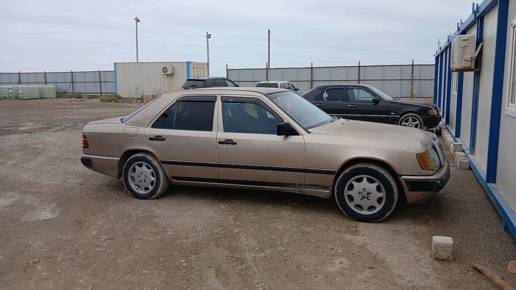 Mercedes 200 D, 2.3 L, 1988 il, 255 000 km 62-BP-590 — Avtomobillər, Bakı (6)