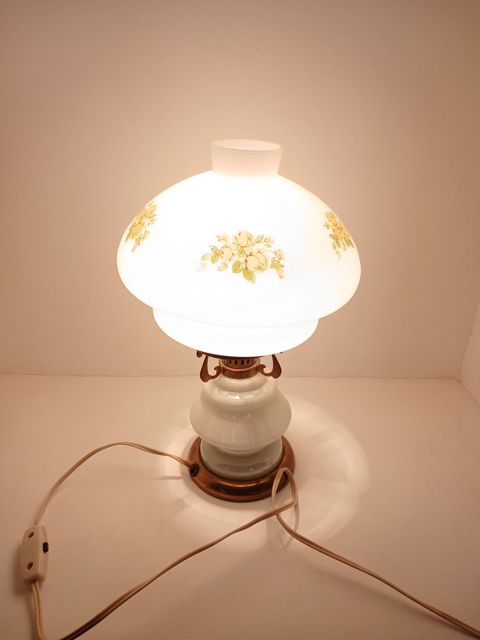 Masaüstü lampa — Gəncə