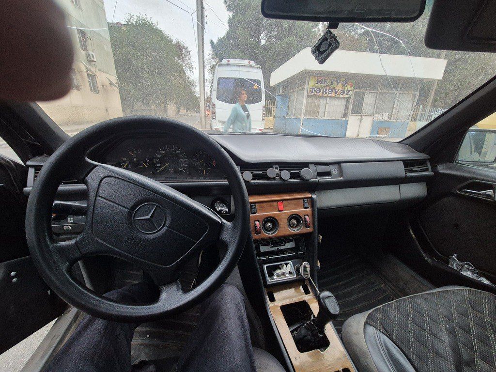 Mercedes 260 E 4MATIC, 2.6 L, 1988 il, 100 000 km — Avtomobillər, Sumqayıt (7)