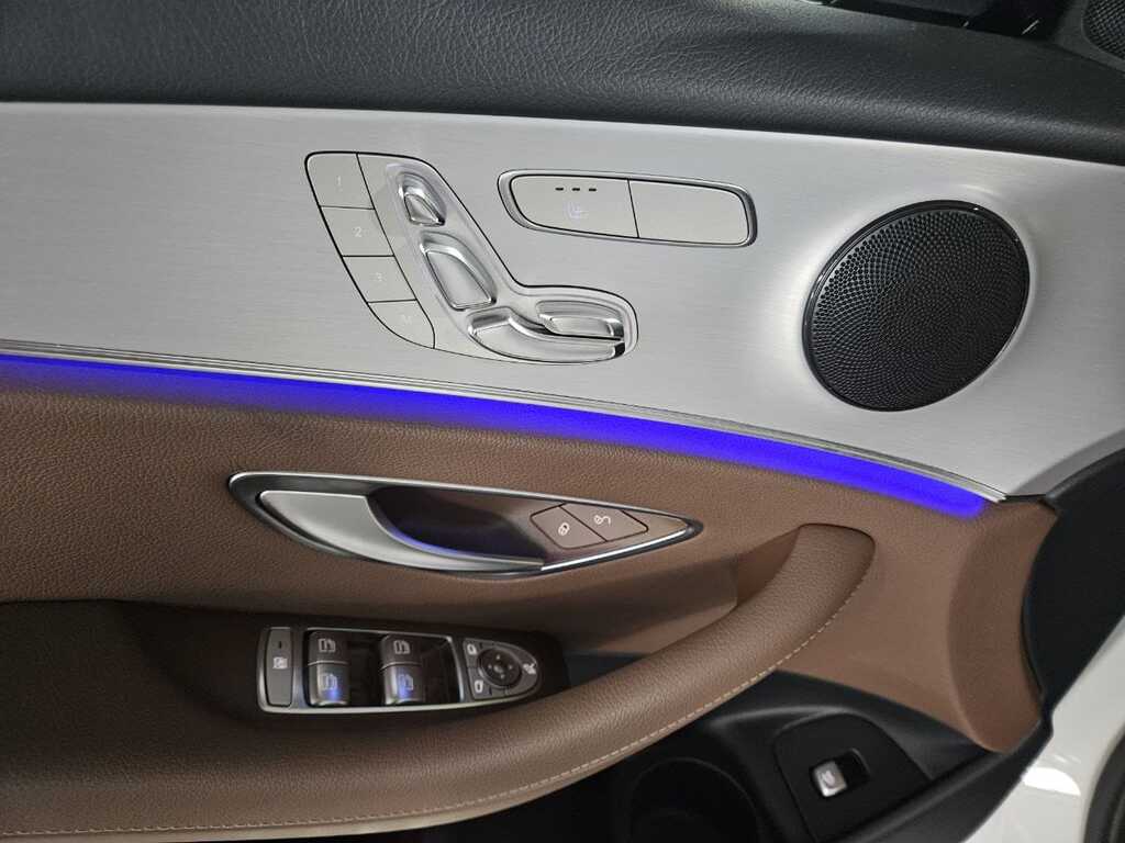 Mercedes E 200, 2.0 L, 2021 il, 77 000 km — Avtomobillər (12)