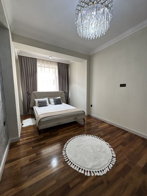 Satılır 3 otaqlı yeni tikili 135 m² — Bakı
