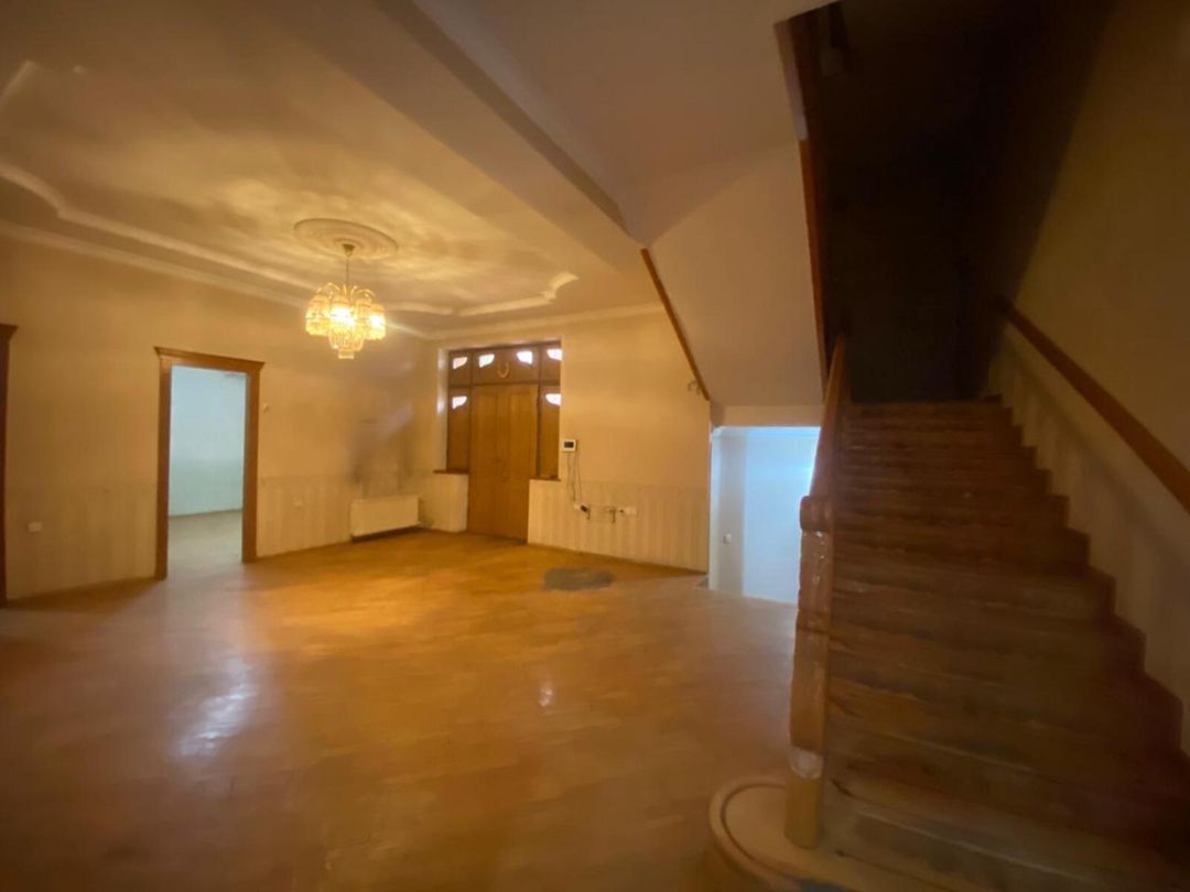 Satılır 8 otaqlı həyət evi/bağ evi 700 m² — Ev, villa, Bakı (7)