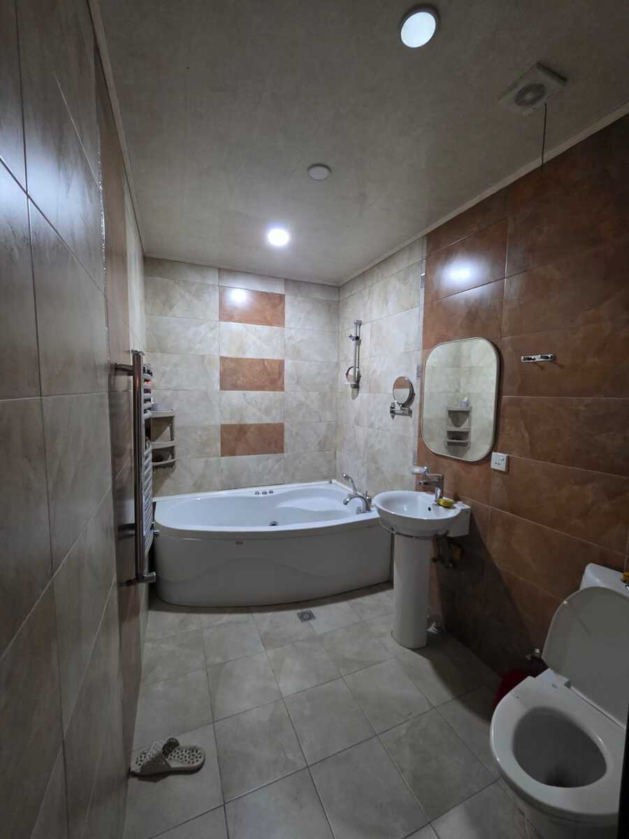 İcarəyə verilir 3 otaqlı yeni tikili 130 m² — Mənzil, Bakı (12)