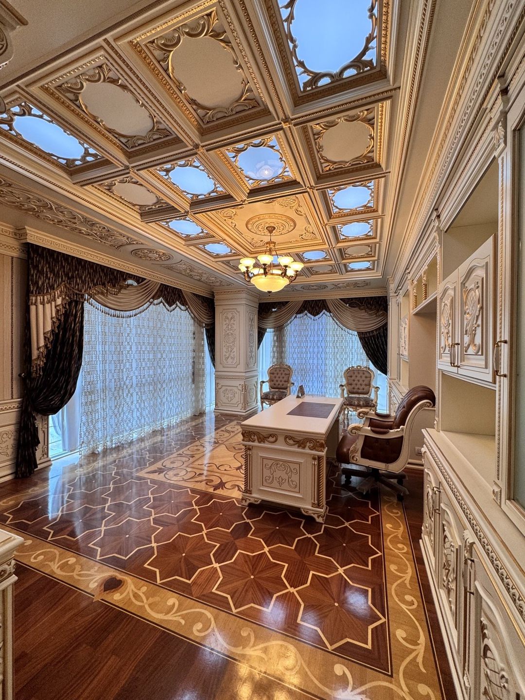 Satılır 4 otaqlı yeni tikili 250 m² — Mənzil, Bakı