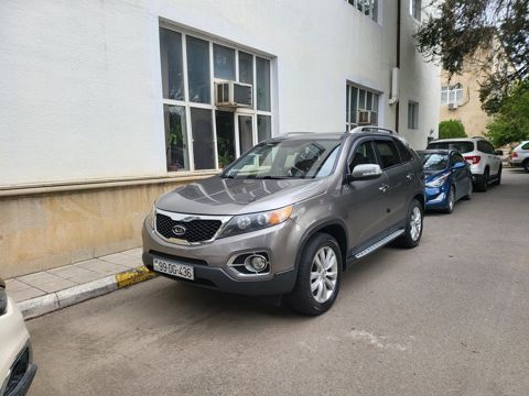 Kia Sorento, 2.0 L, 2010 il, 318 000 km — Bakı