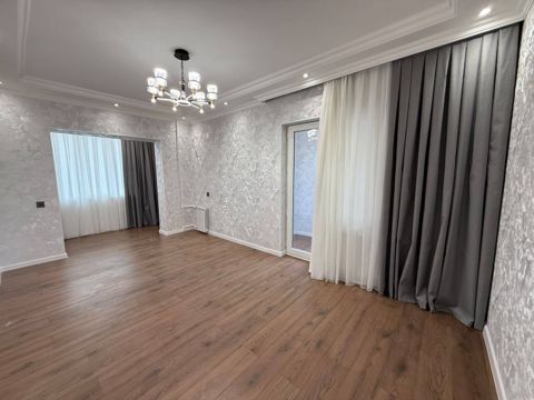 Satılır 2 otaqlı köhnə tikili 65 m² — Bakı