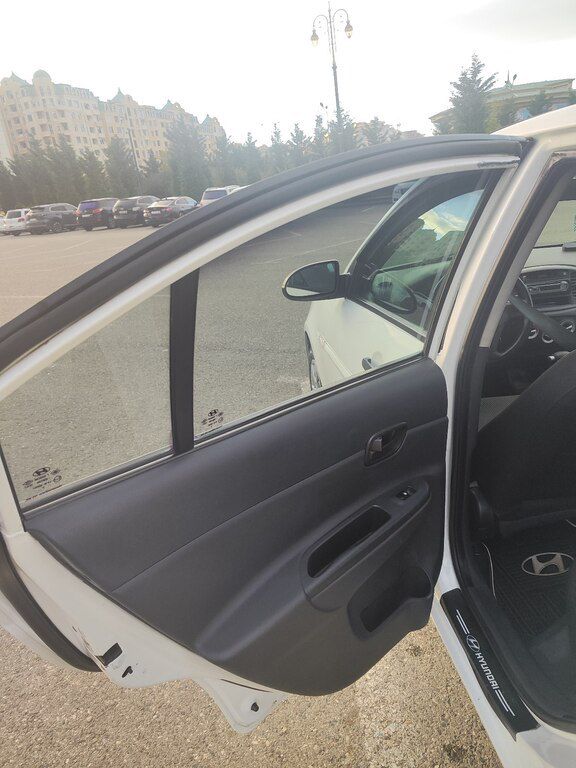 Hyundai Accent, 1.4 L, 2010 il, 290 000 km 99-HS-263 — Avtomobillər, Sumqayıt (11)
