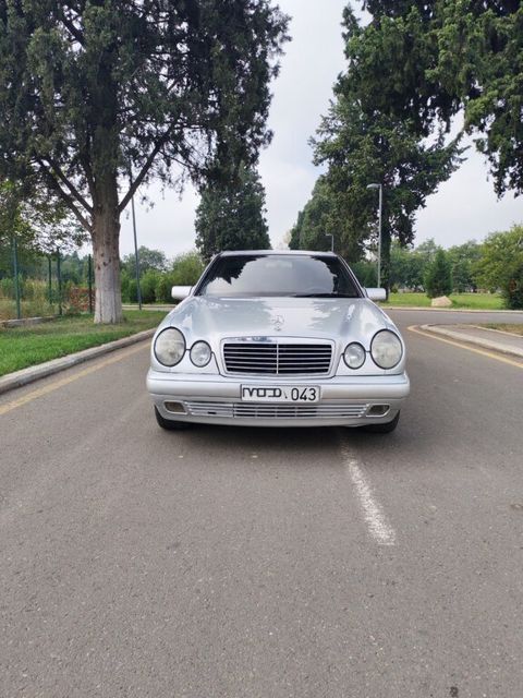 Mercedes E 240, 2.4 L, 1998 il, 455 852 km — Gəncə