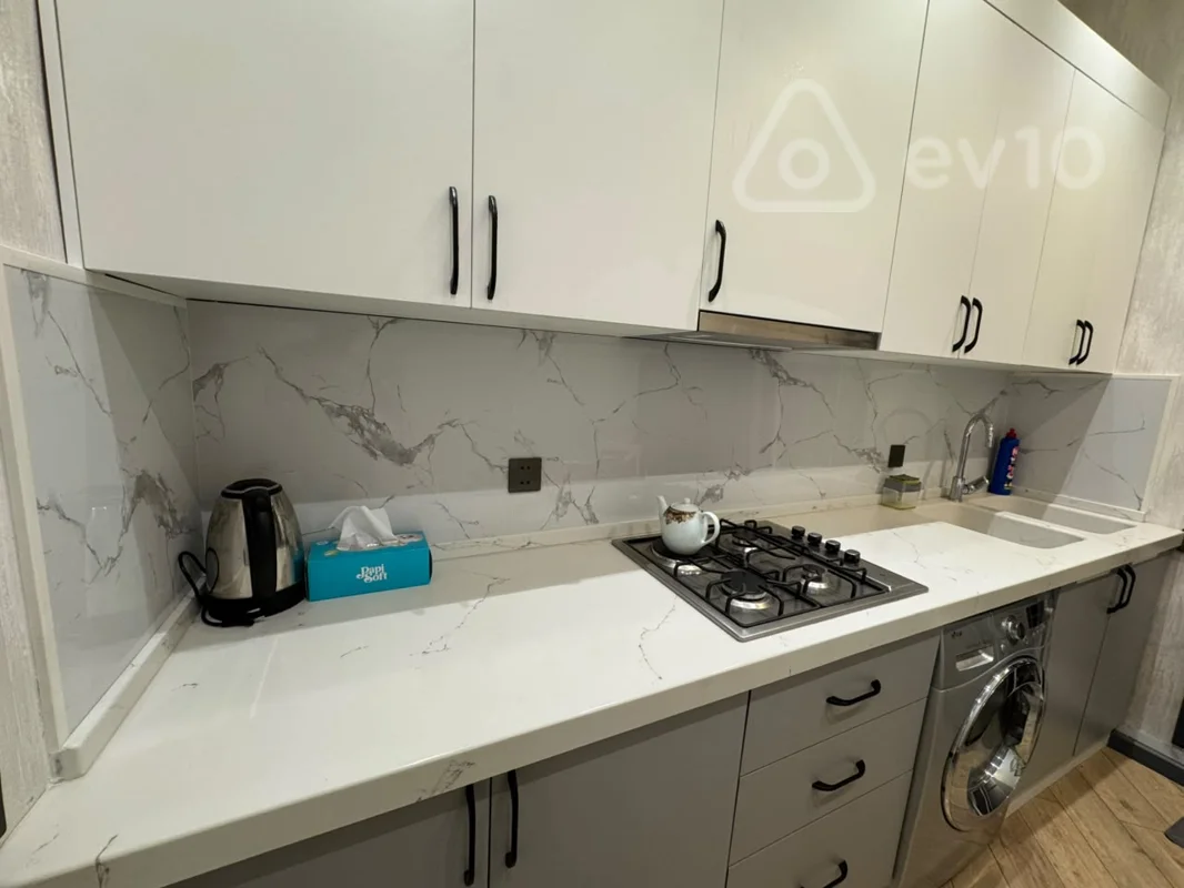 2 otaqlı mənzil, 50 m², Səid Rüstəmov 8 — günlük kirayə — Mənzil, Bakı (6)
