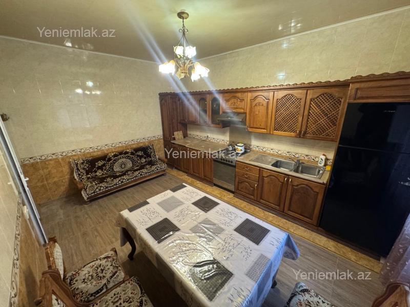 Günlük 4 otaqlı Həyət evi / Villa, 211 m², Quba — Ev, villa, Quba (9)