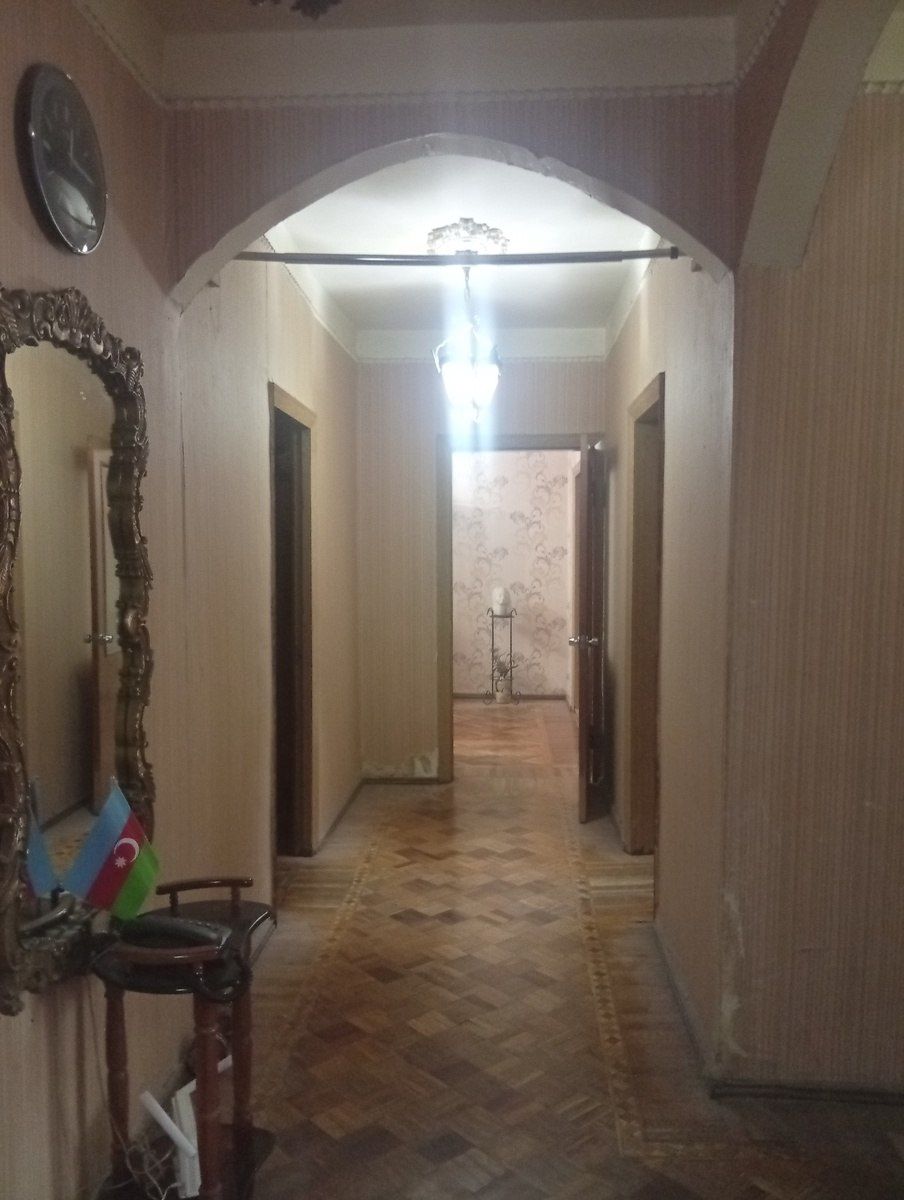 Satılır 5 otaqlı köhnə tikili 115 m² — Mənzil, Bakı (10)