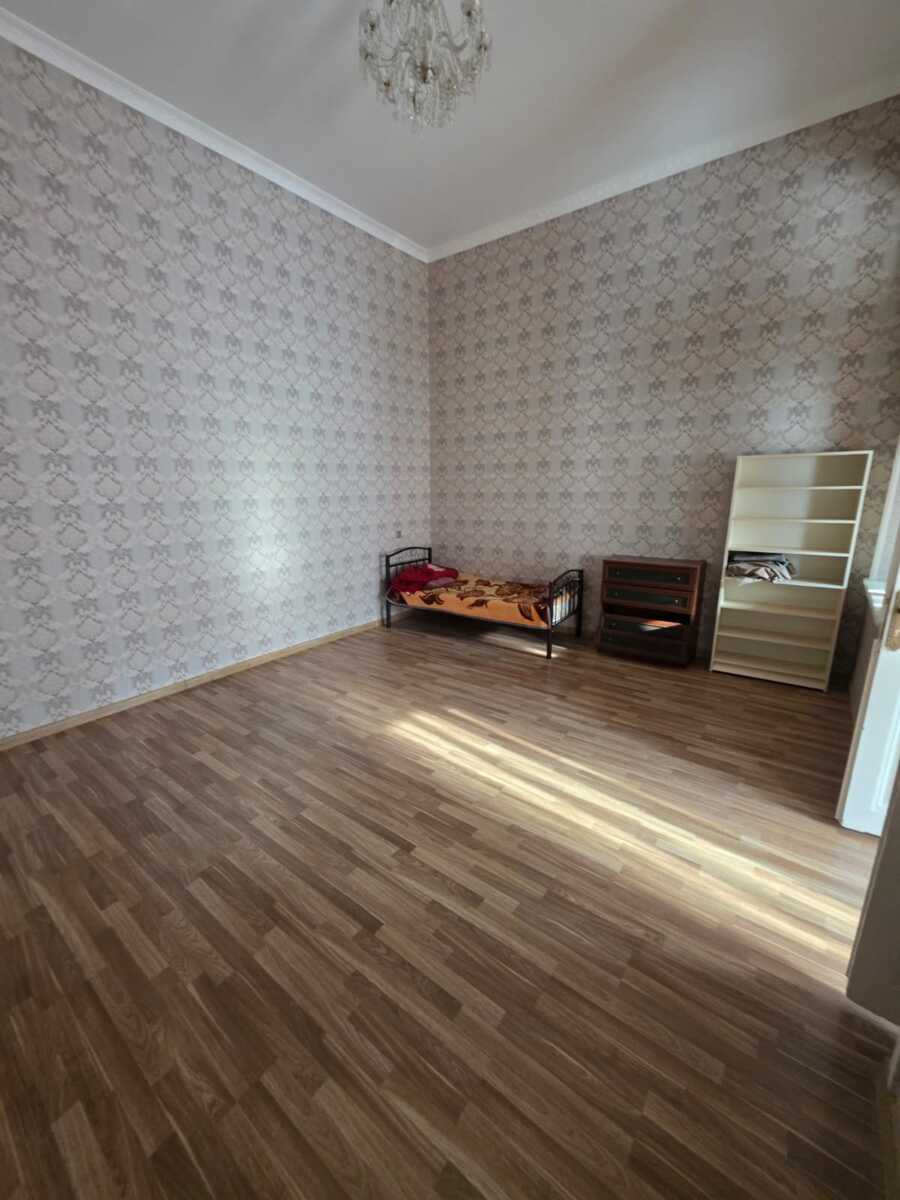 Satılır 5 otaqlı köhnə tikili 123.5 m² — Mənzil, Bakı (3)