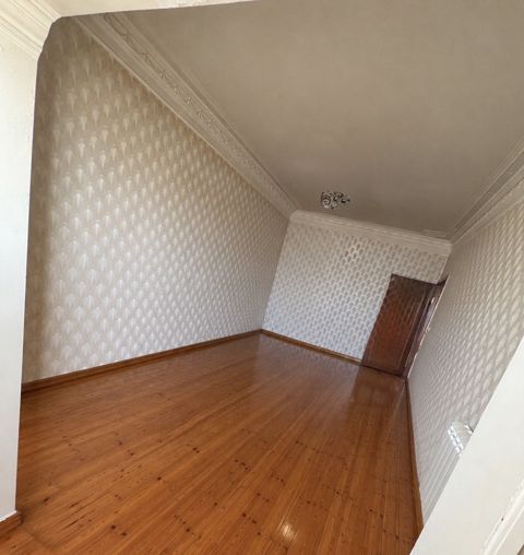 Satılır 2 otaqlı köhnə tikili 64 m² — Bakı