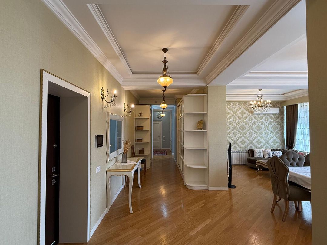 İcarəyə verilir 5 otaqlı yeni tikili 210 m² — Mənzil, Bakı (3)