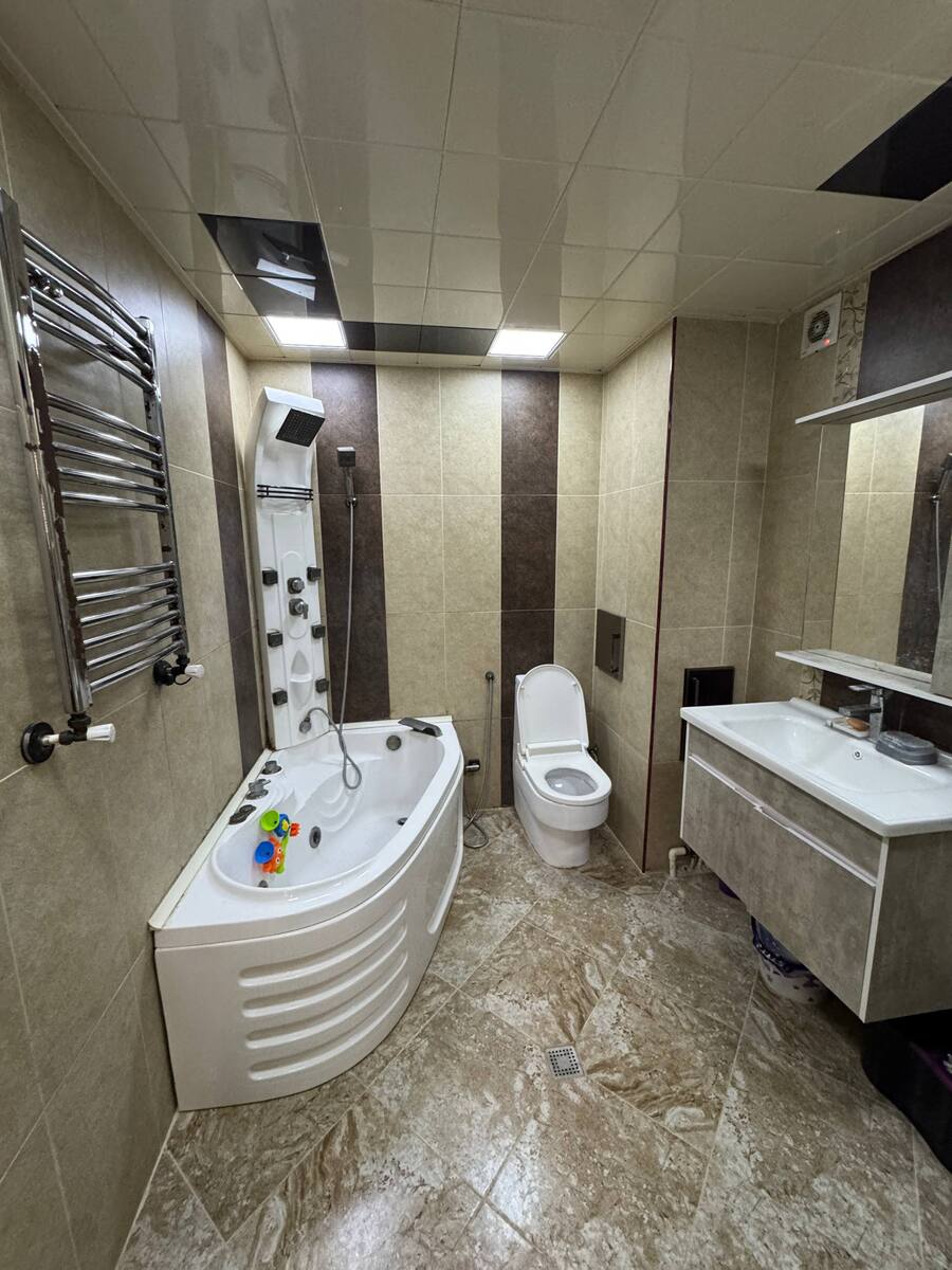 Satılır 4 otaqlı yeni tikili 150 m² — Mənzil, Bakı (4)