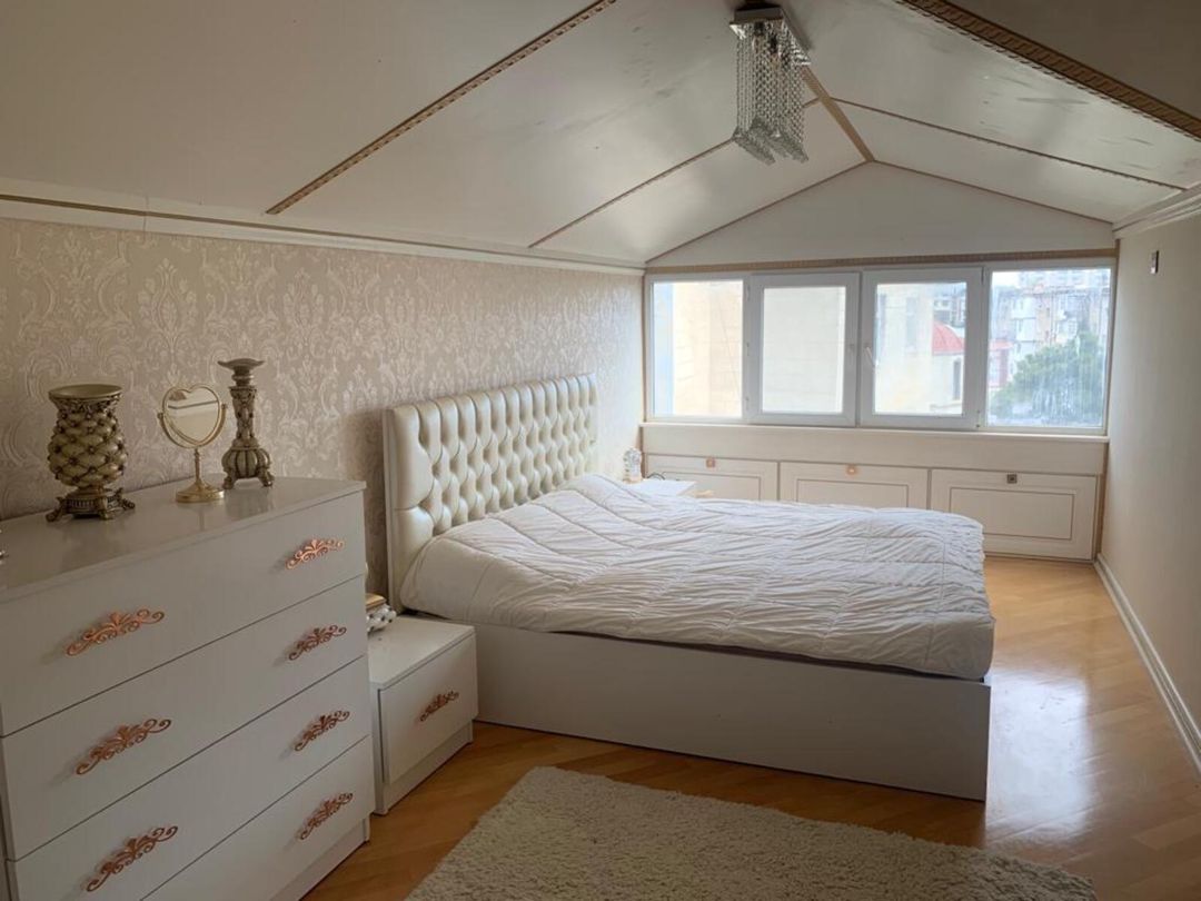 Satılır 5 otaqlı yeni tikili 200 m² — Mənzil, Bakı (7)