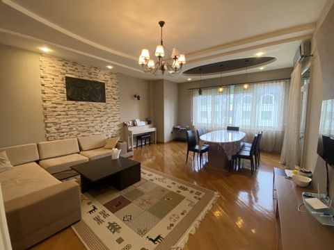 İcarəyə verilir 4 otaqlı yeni tikili 160 m² — Bakı
