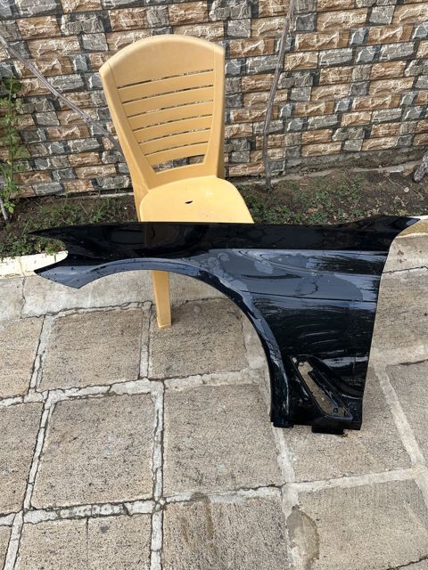 BMW G30 ön sol qanadı — Bakı