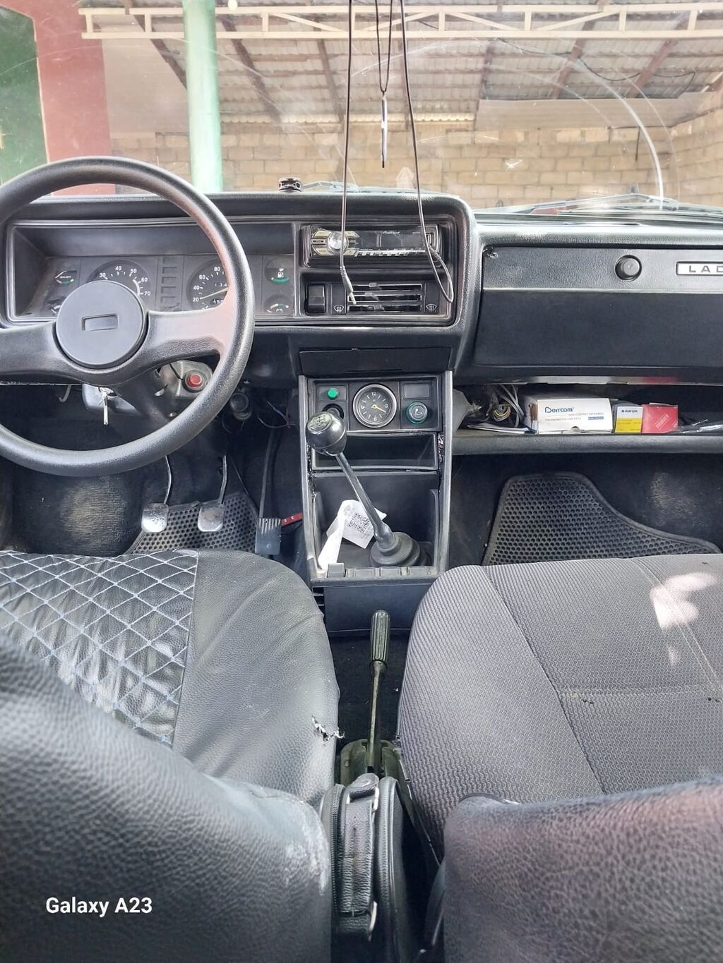 VAZ 2107 sedan - Kuzov: ağ rəng, 4 qapı, klassik “yeddi” dizaynı 38-BC-007 — Avtomobillər, Qusar (3)